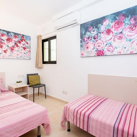 Islet Promenade Seafront Family Apartment With 2 Balconies By Getawaysmalta Bahía de San Pablo Exterior foto